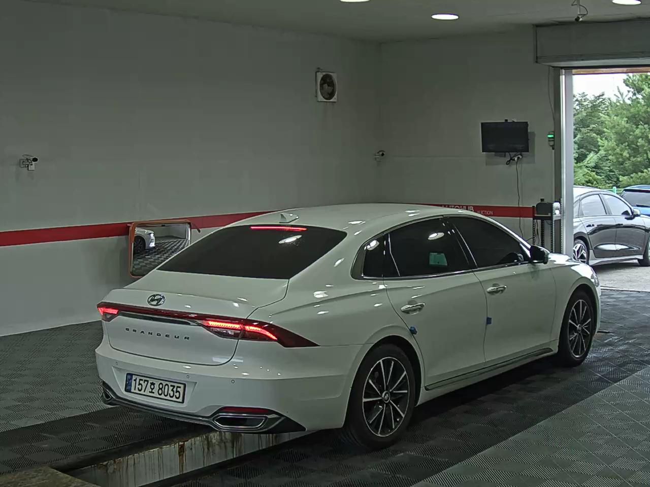 2022 - hyundai grandeur