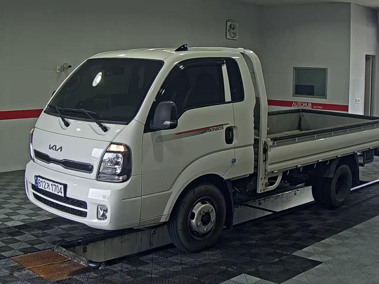 KIA BONGO III CARGO TON KING CAB EXTRA WHEELBASE