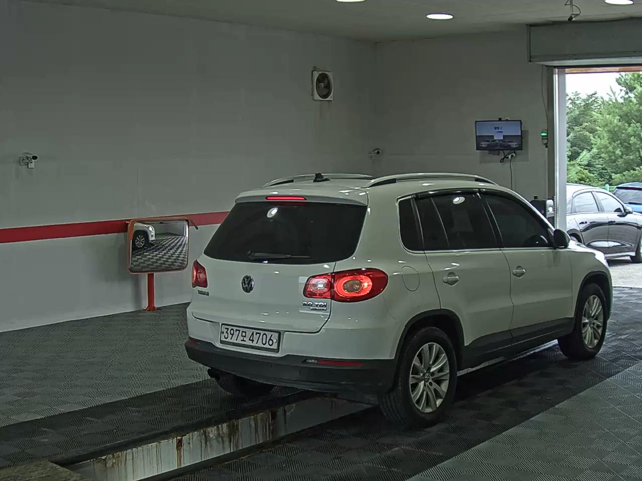 2010 - volkswagen tiguan