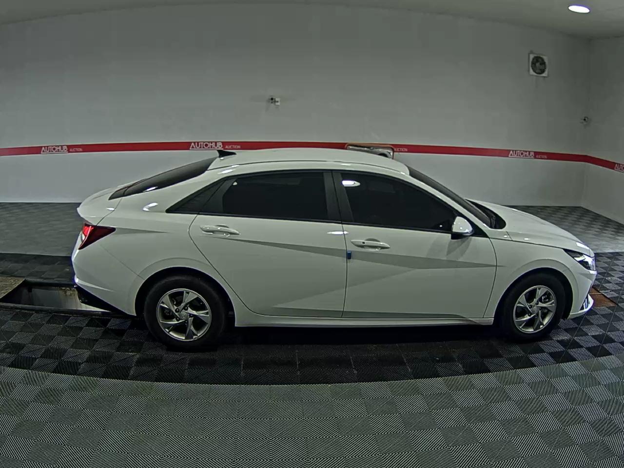 2023 - hyundai avante