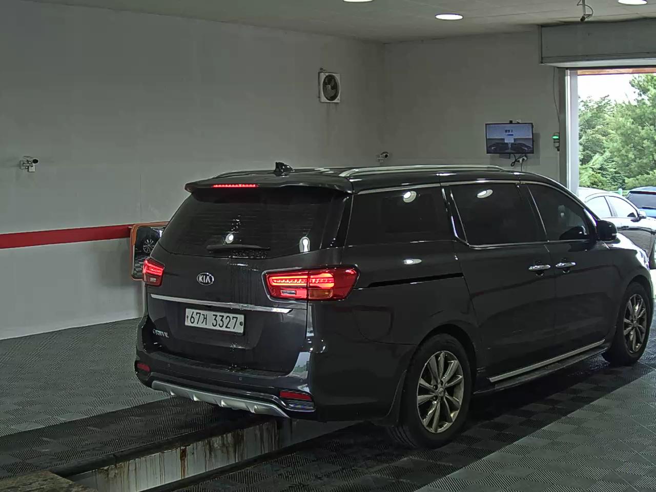 2019 - kia carnival