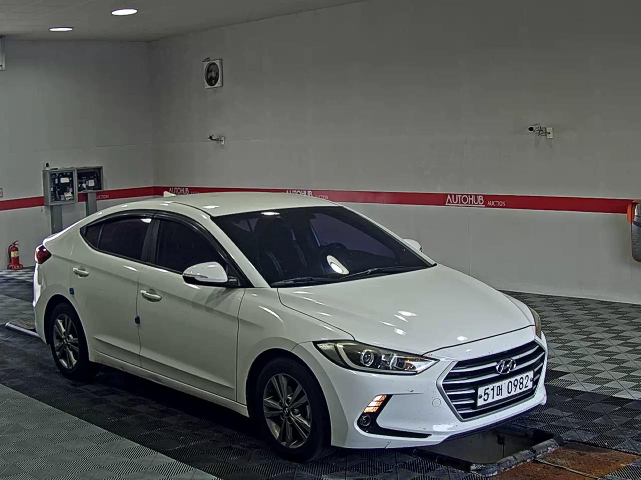 2016 - hyundai avante