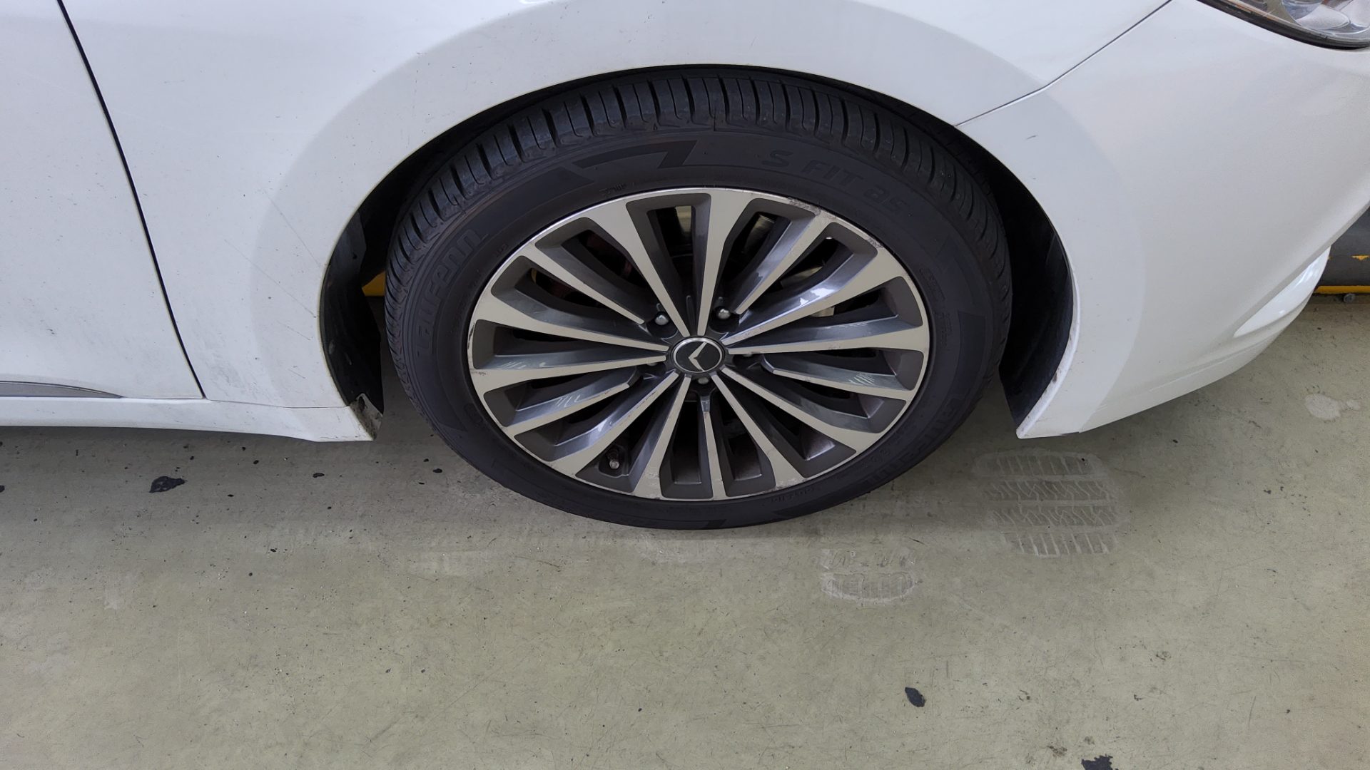 2013 - hyundai grandeur