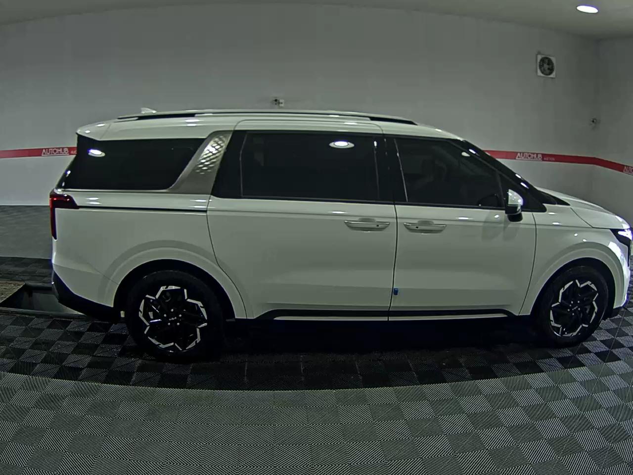 2024 - kia carnival