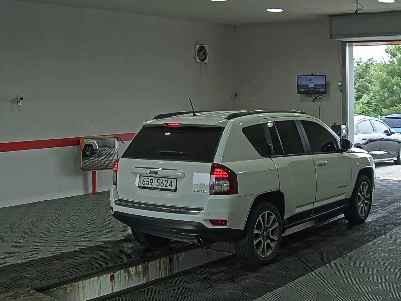 2017 - jeep compass