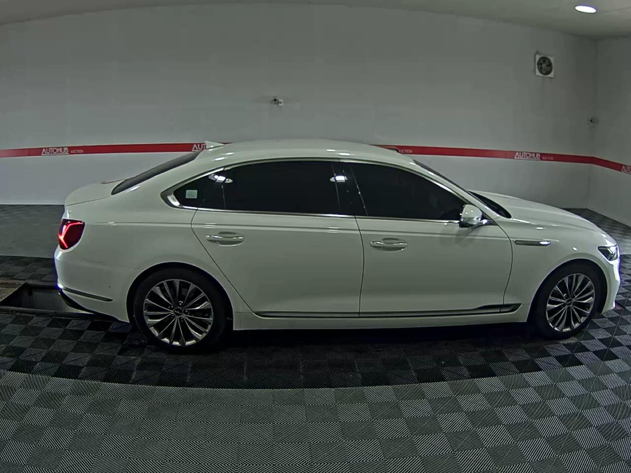 2022 - kia k9