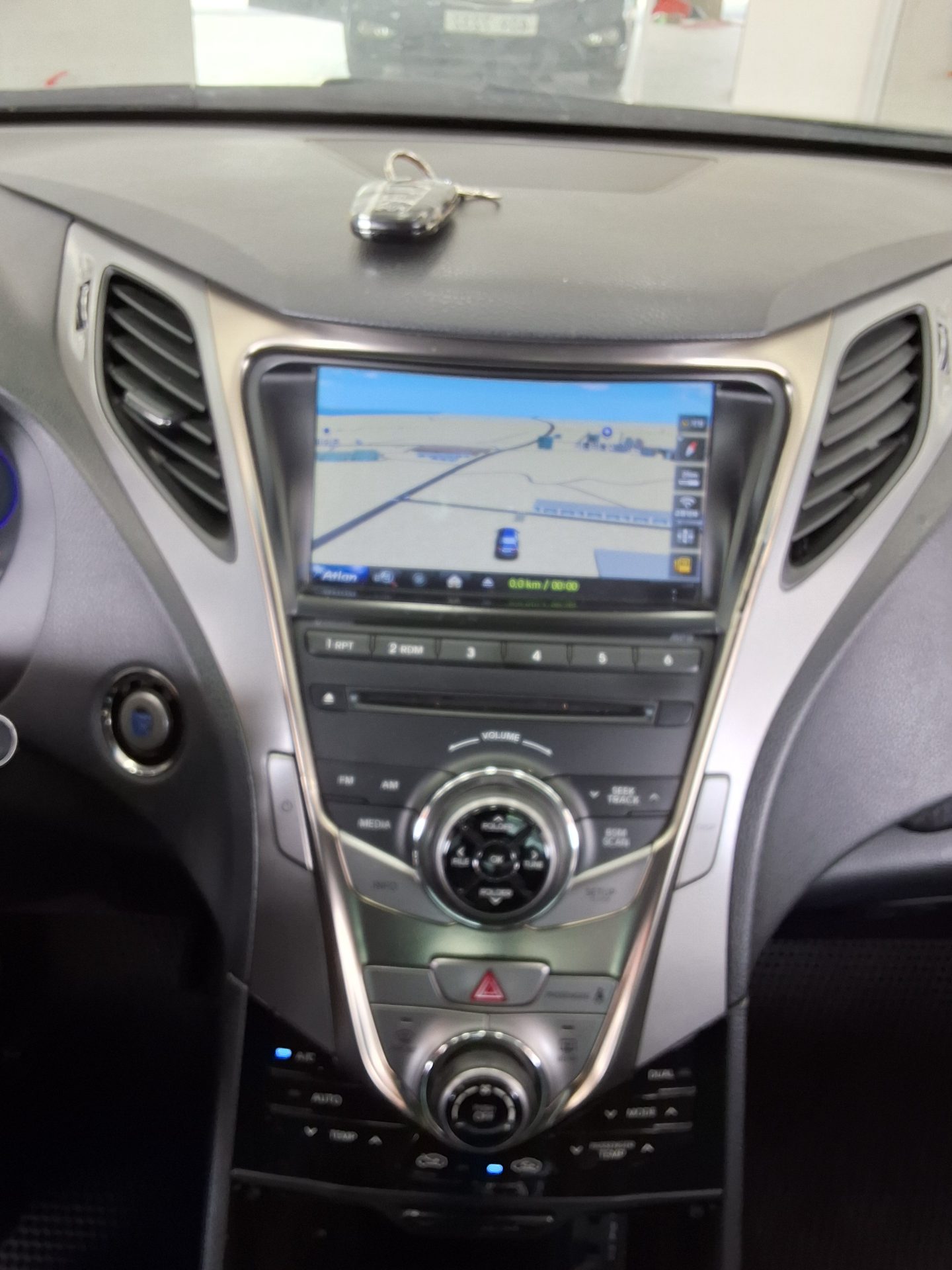 2012 - hyundai grandeur