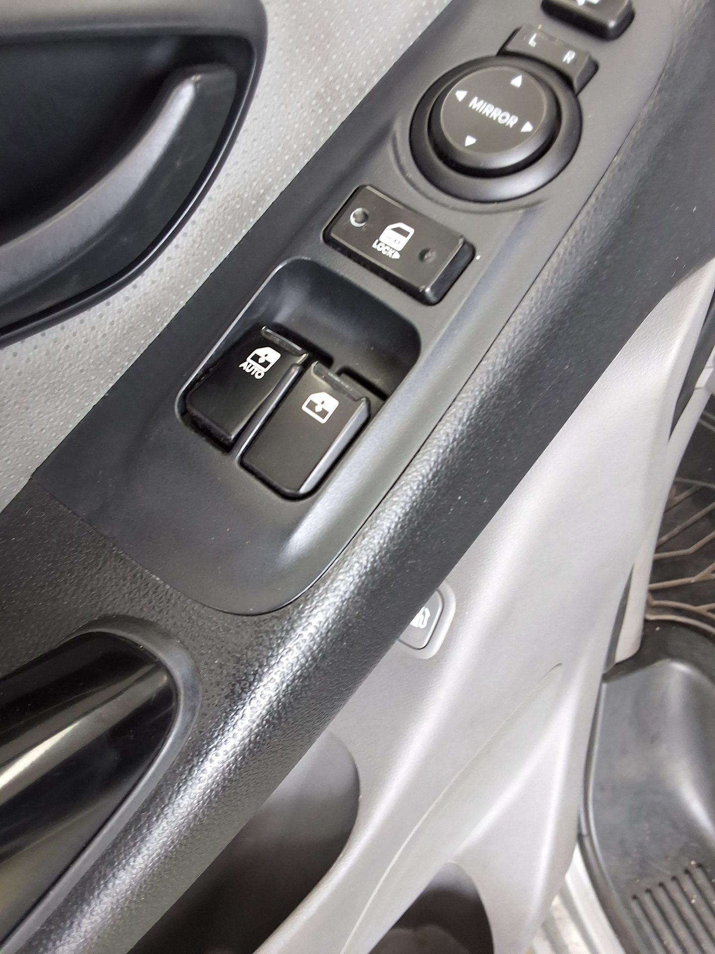2019 - hyundai grand starex