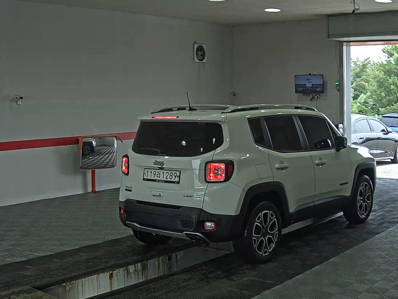 2018 - jeep renegade