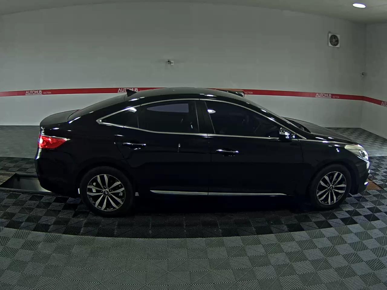 2012 - hyundai grandeur