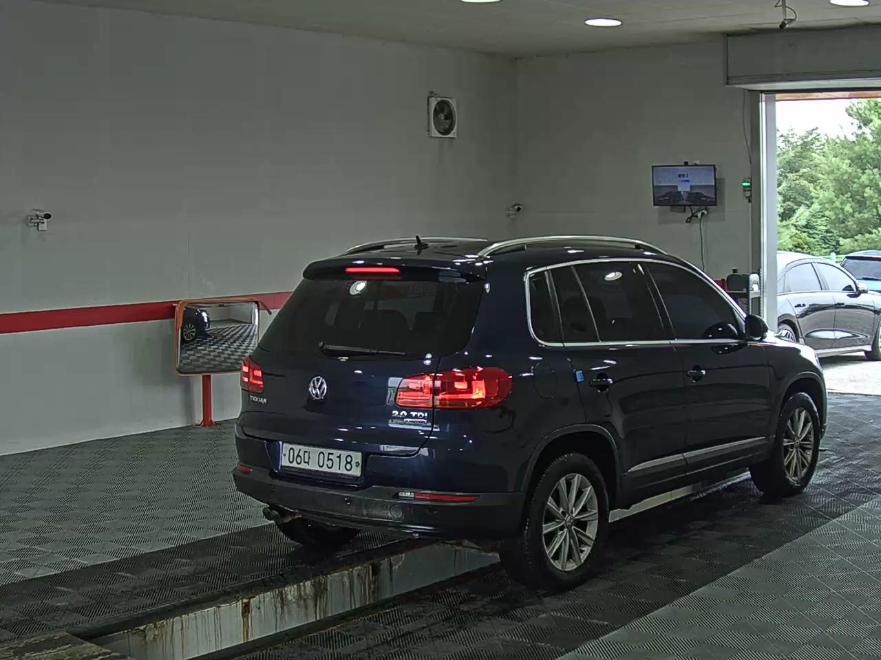 2016 - volkswagen tiguan