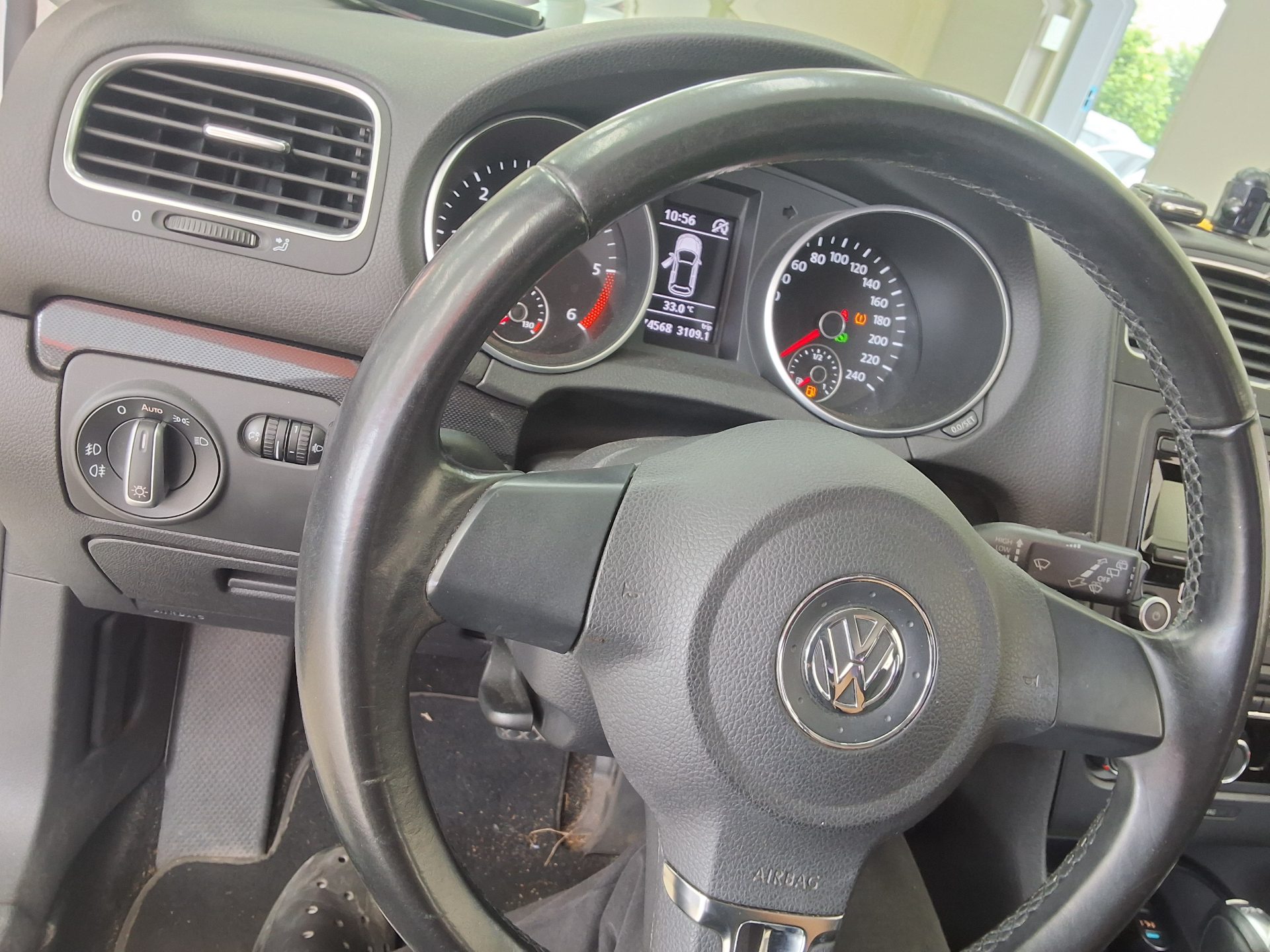 2012 - volkswagen golf