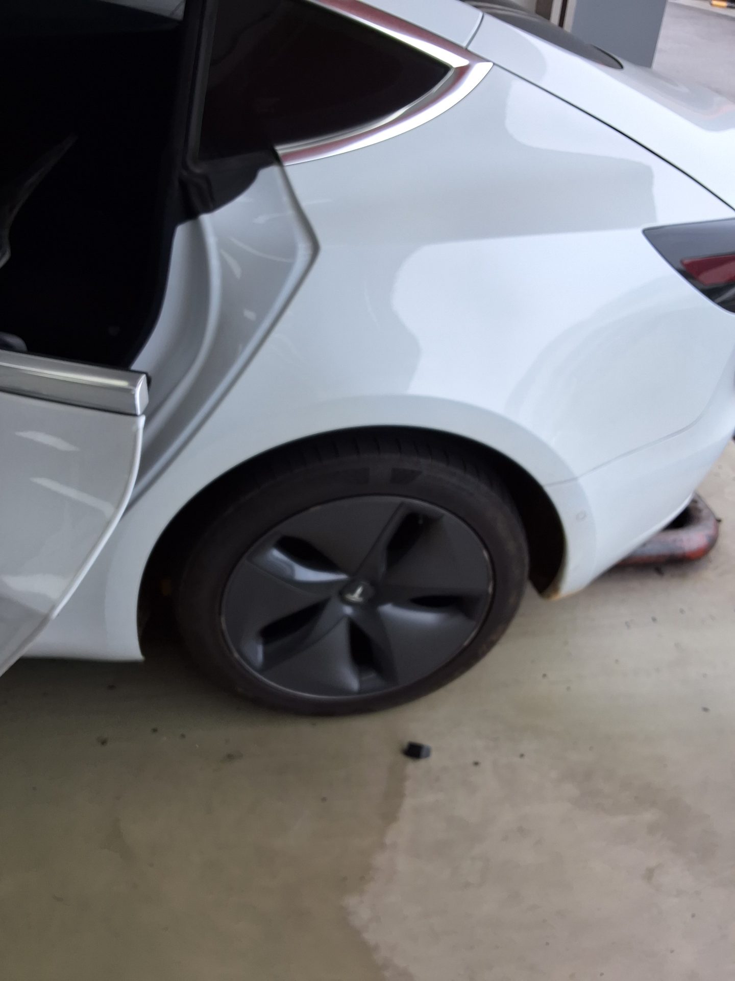 2020 - tesla model 3