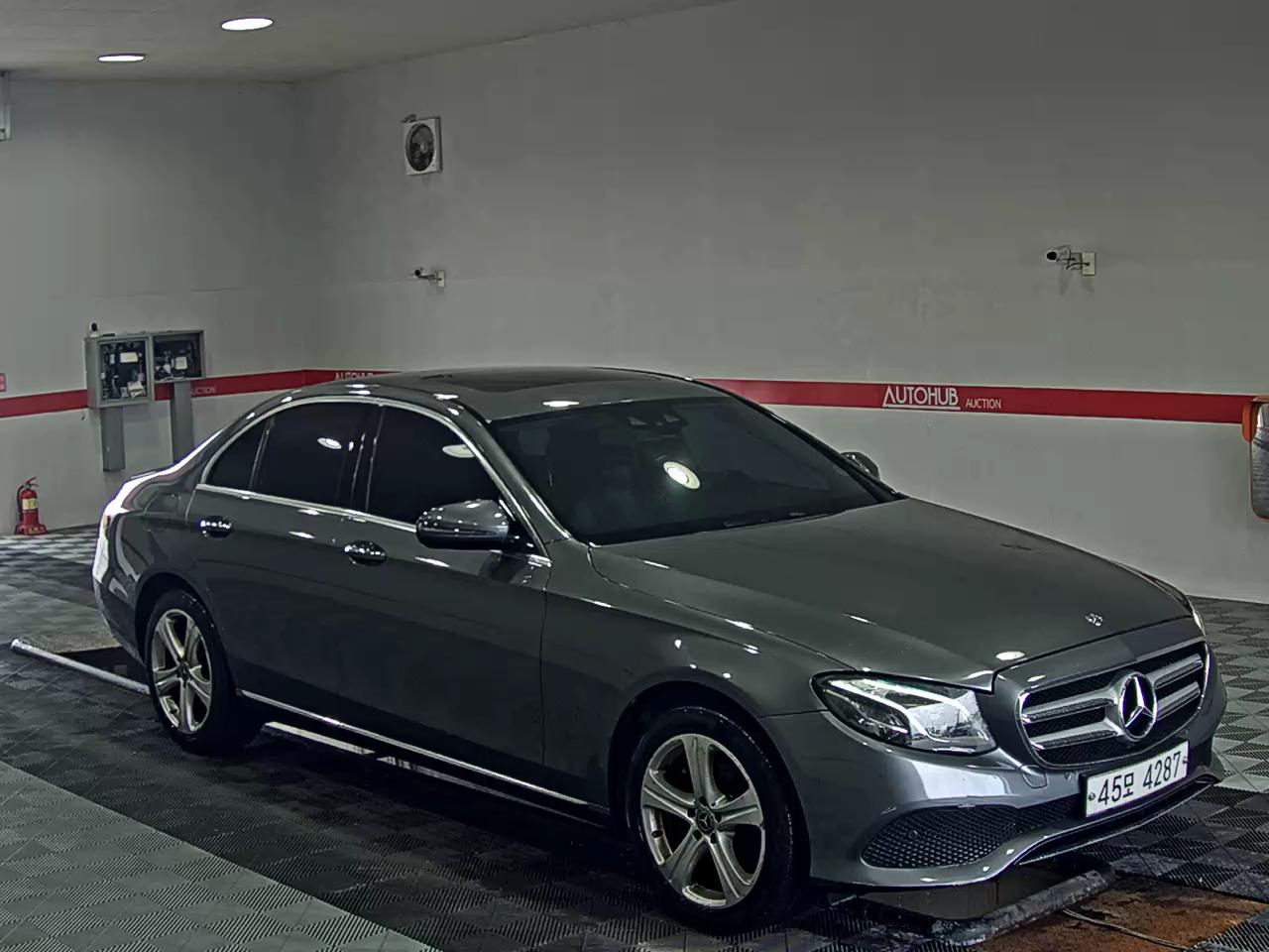 2017 - mercedes-benz e220d