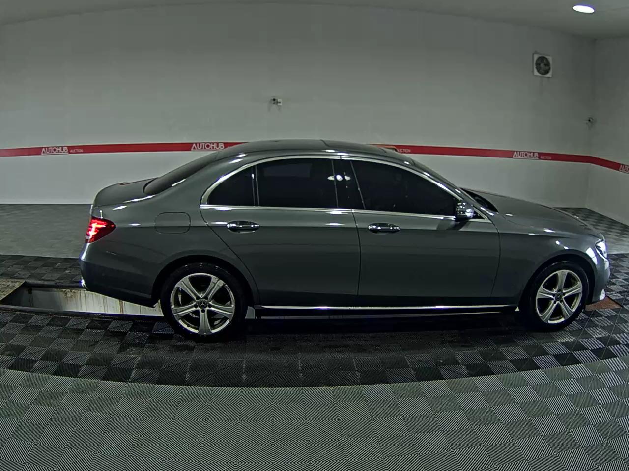 2017 - mercedes-benz e220d