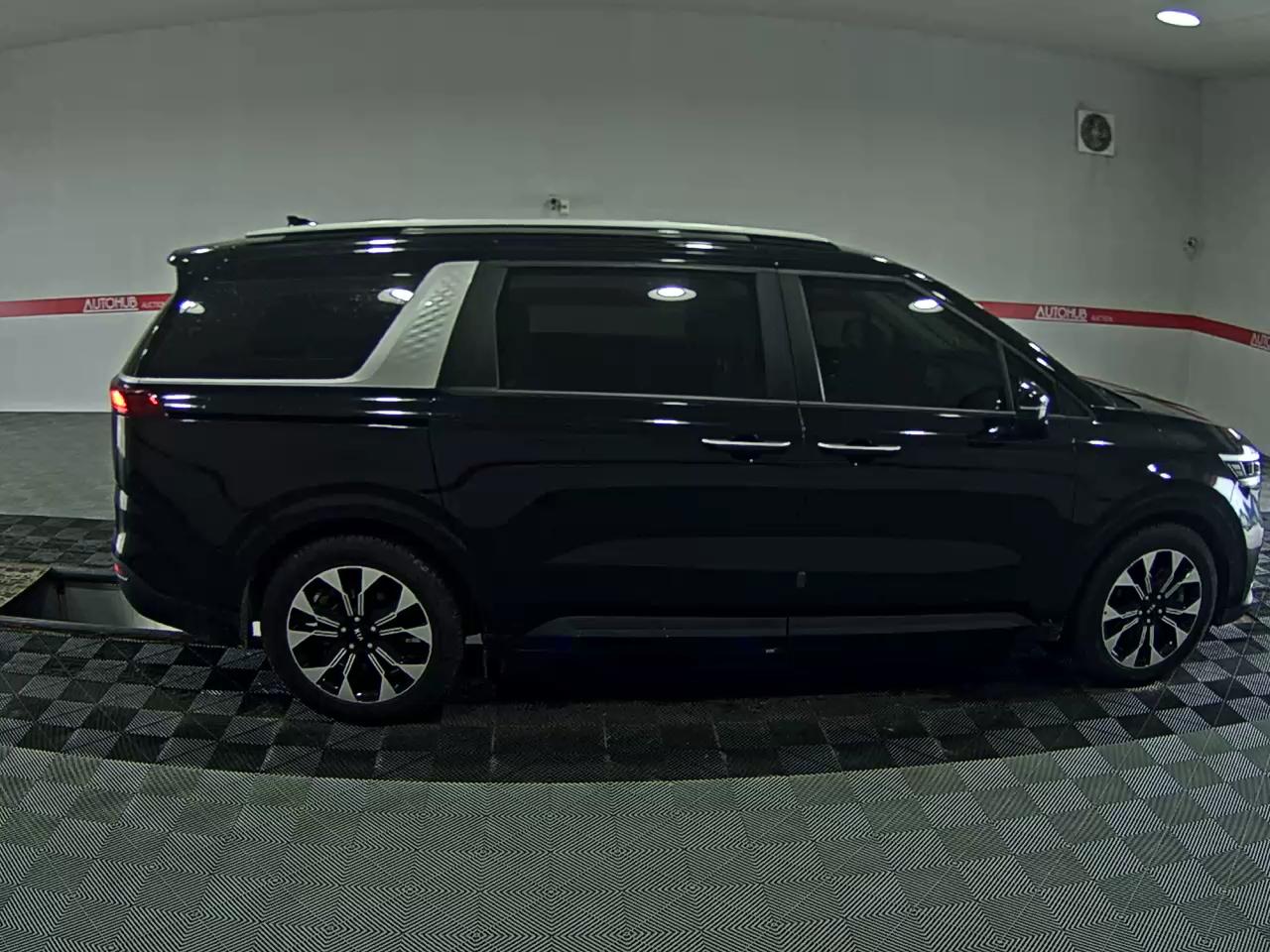 2021 - kia carnival
