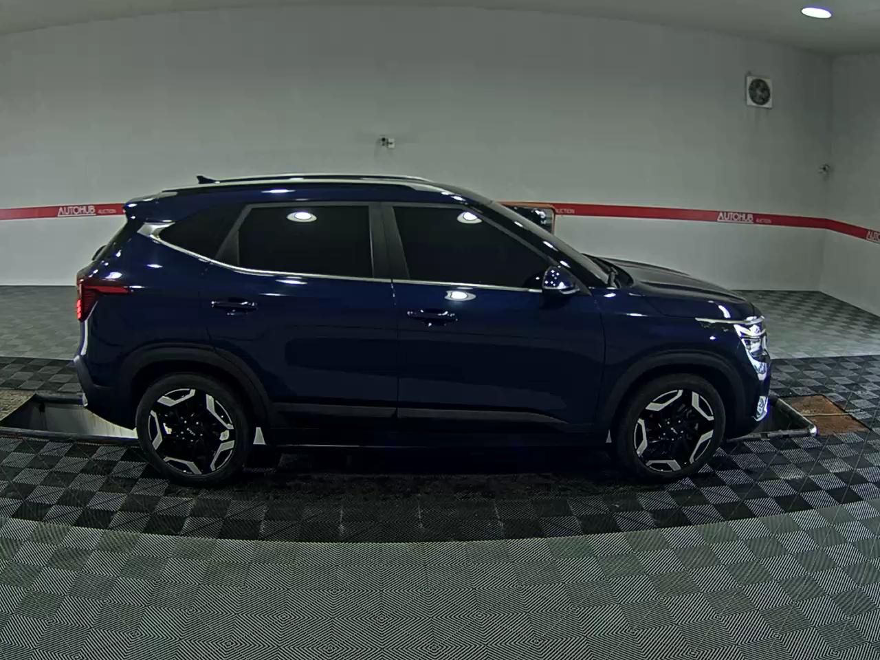 2023 - kia seltos