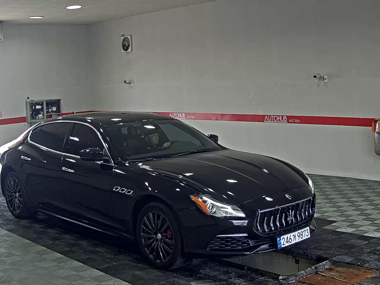 2017 - maserati quattroporte