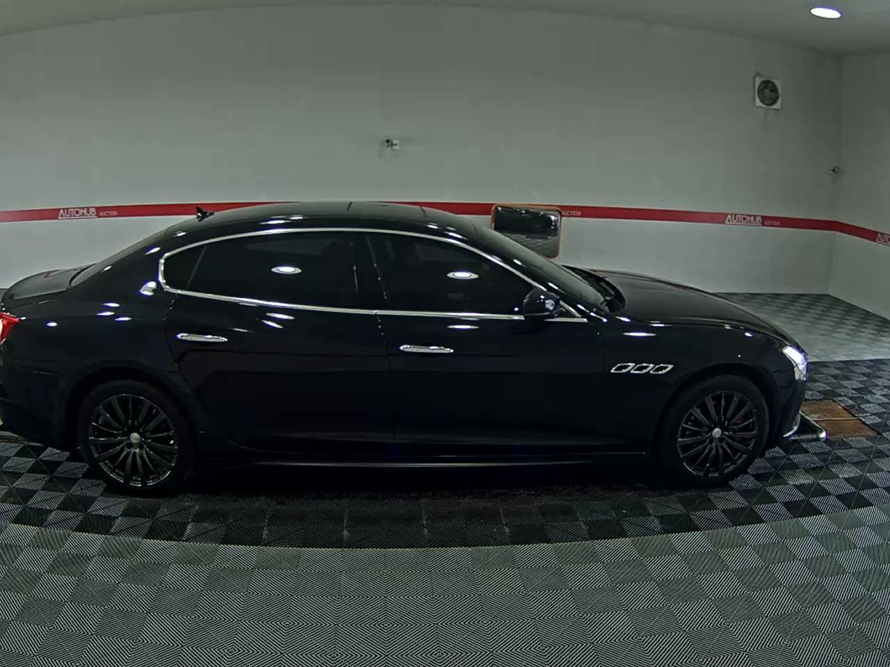 2017 - maserati quattroporte