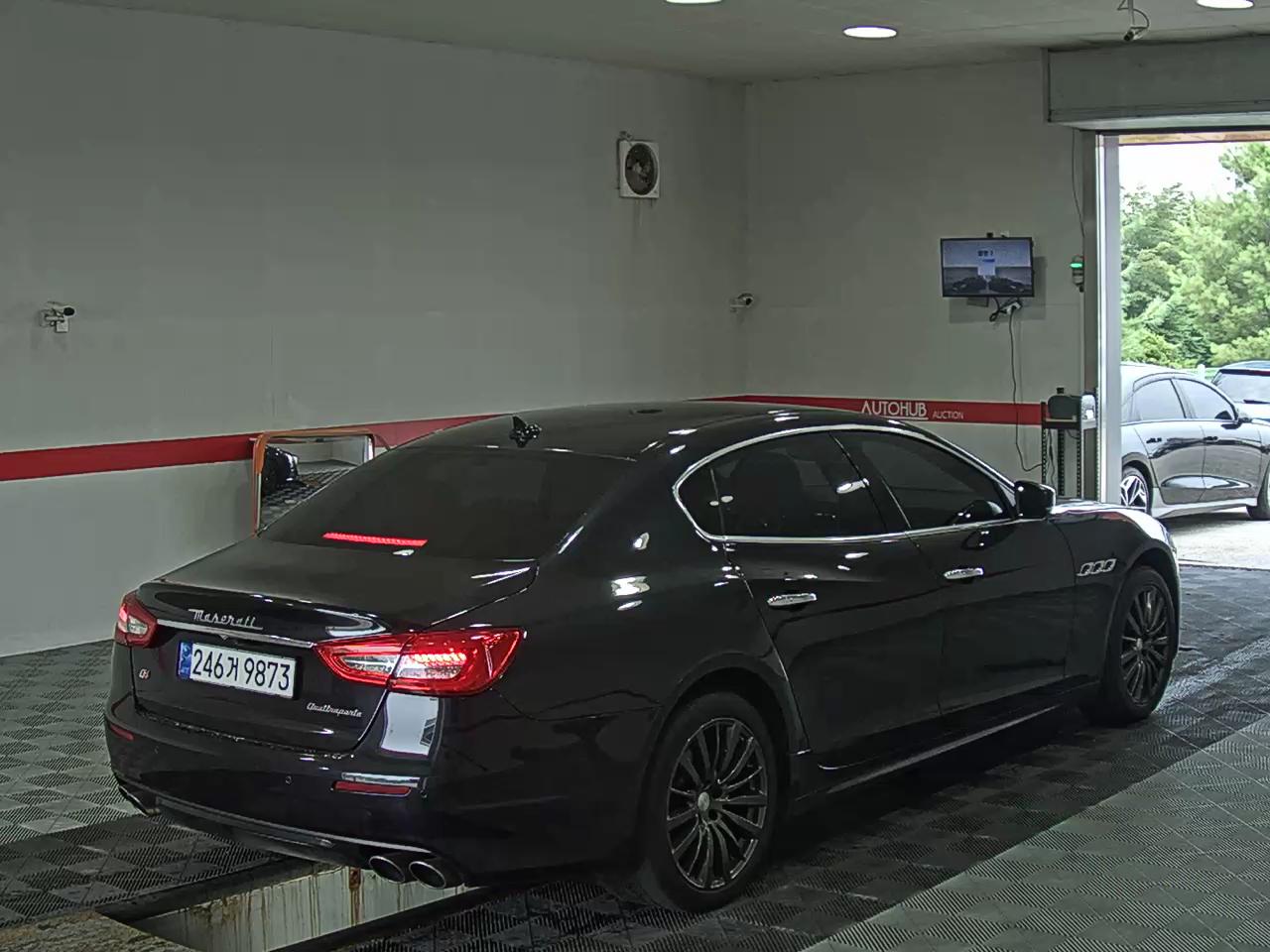 2017 - maserati quattroporte
