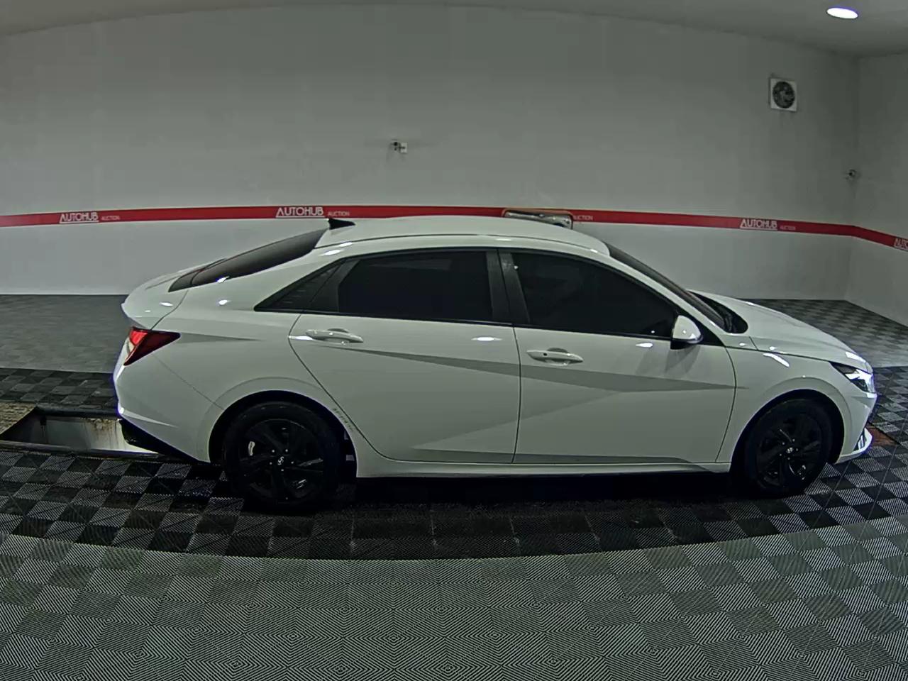 2023 - hyundai avante