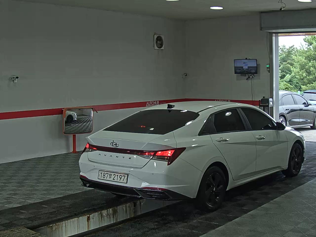2023 - hyundai avante