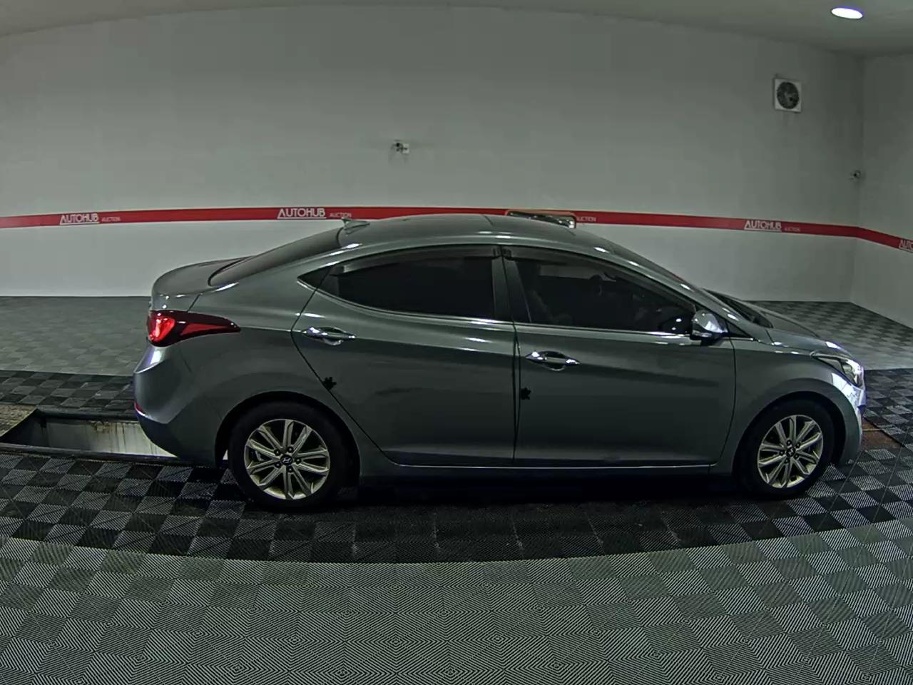 2016 - hyundai avante