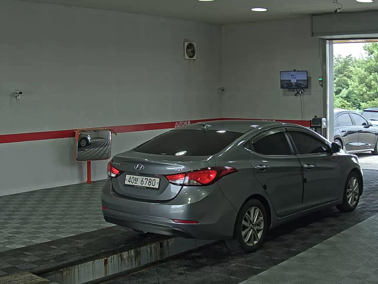 2016 - hyundai avante