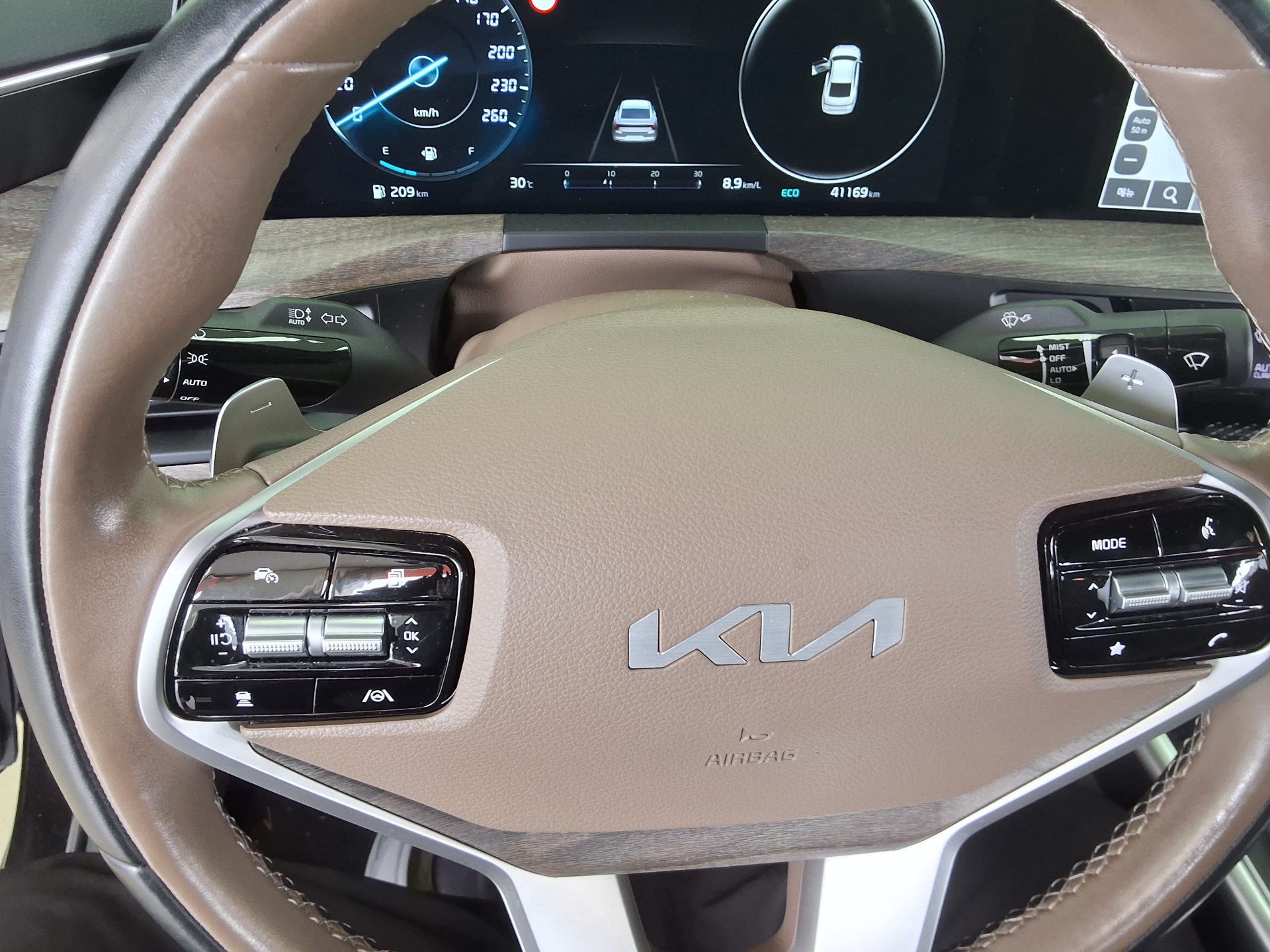 2023 - kia k8