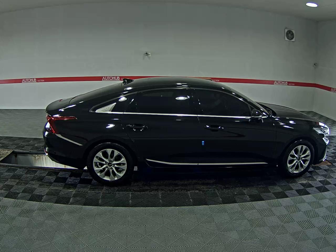 2023 - kia k8