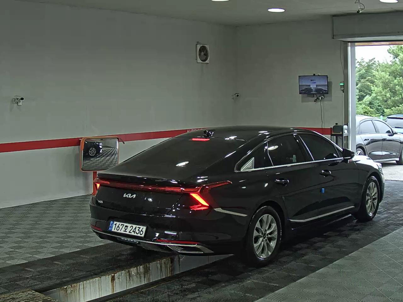 2023 - kia k8