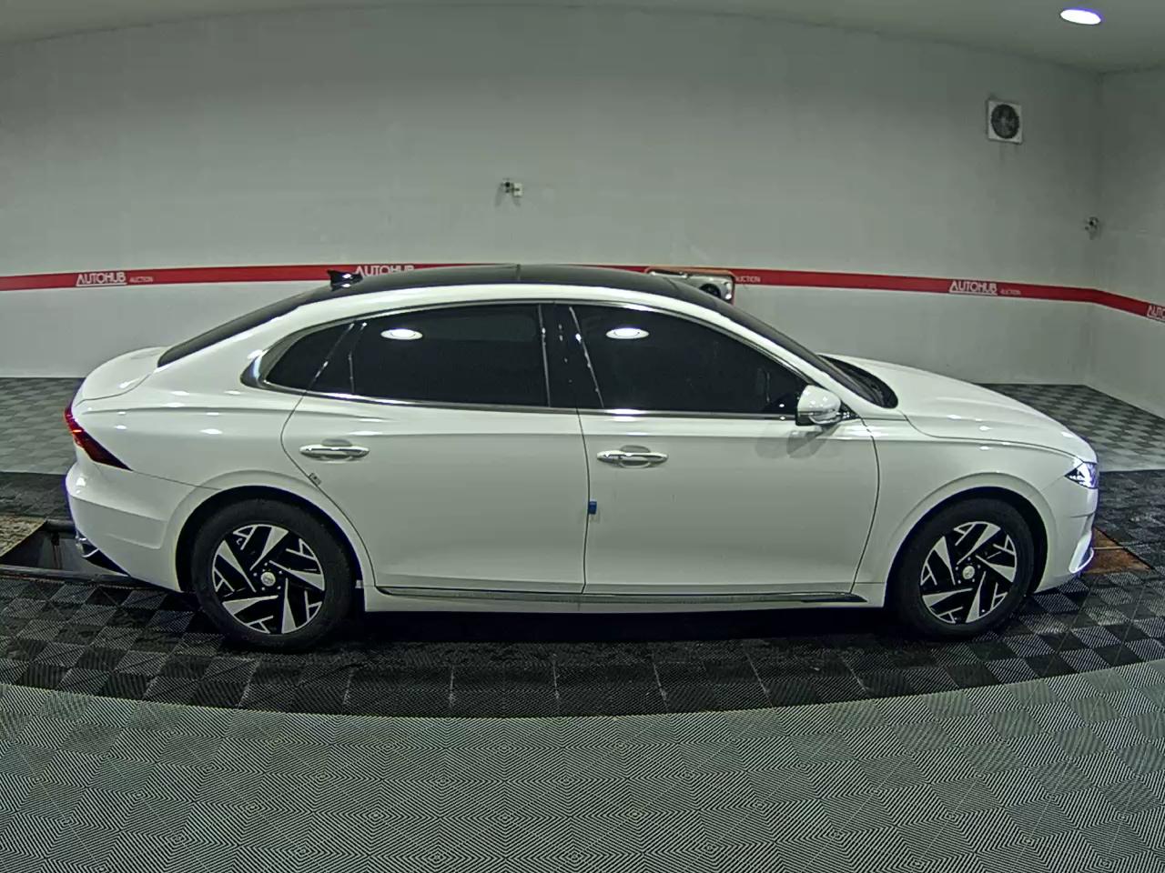 2021 - hyundai grandeur