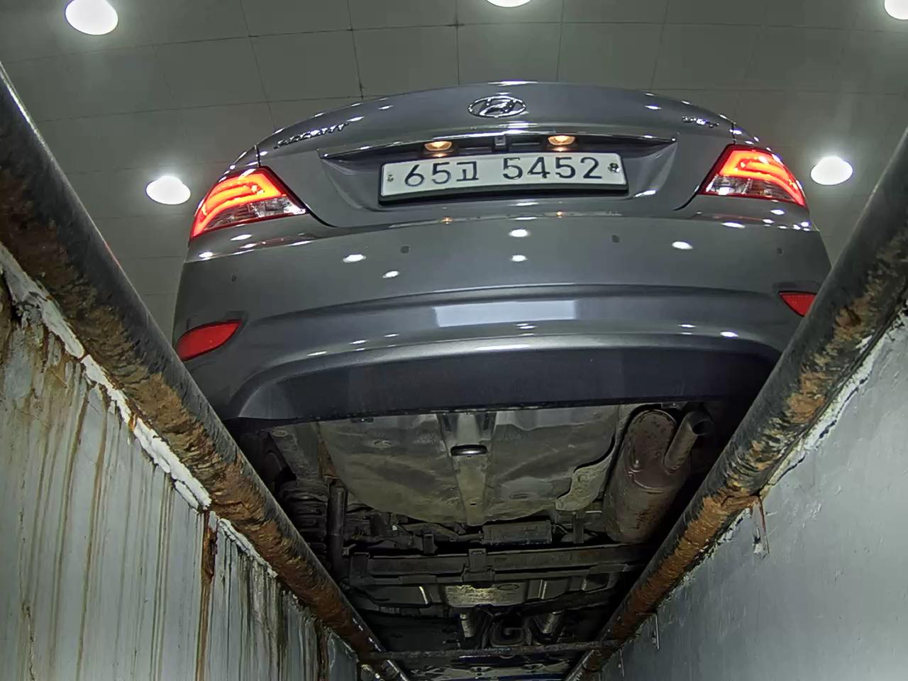 2015 - hyundai accent