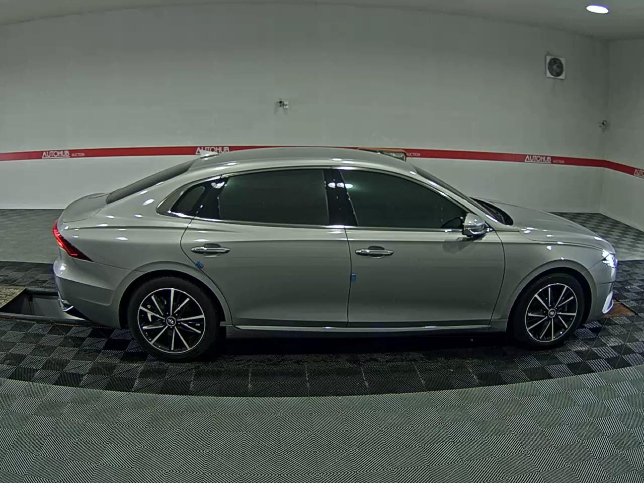 2021 - hyundai grandeur