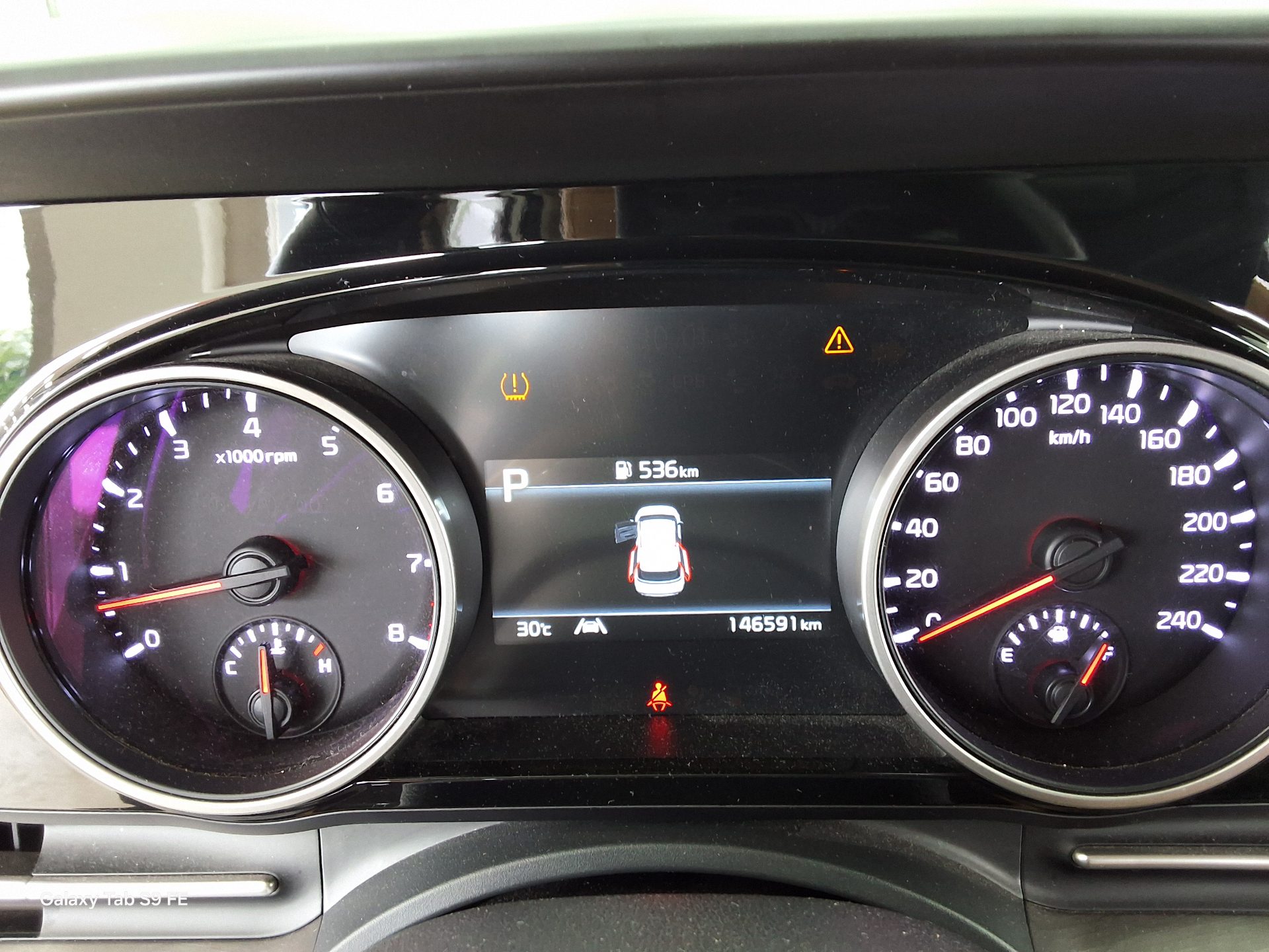 2023 - kia carnival