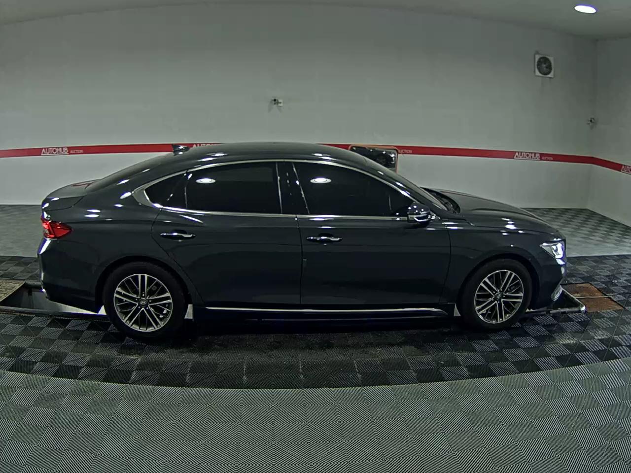 2018 - hyundai grandeur