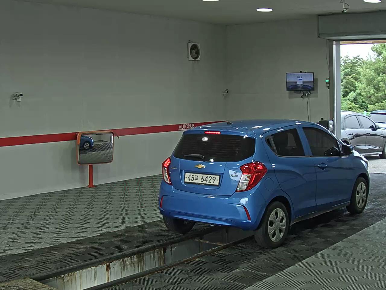2017 - chevrolet spark