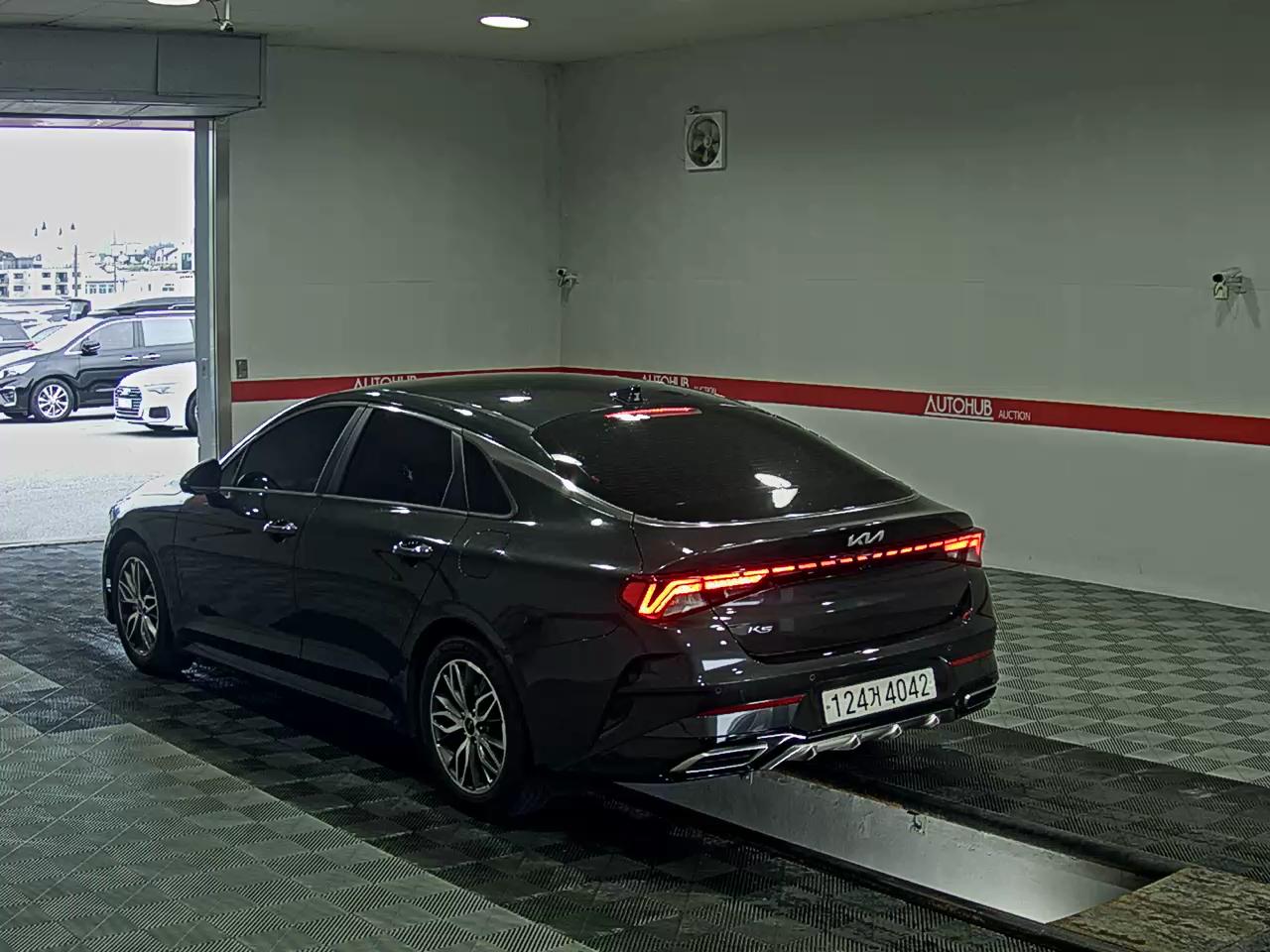 2022 - kia k5