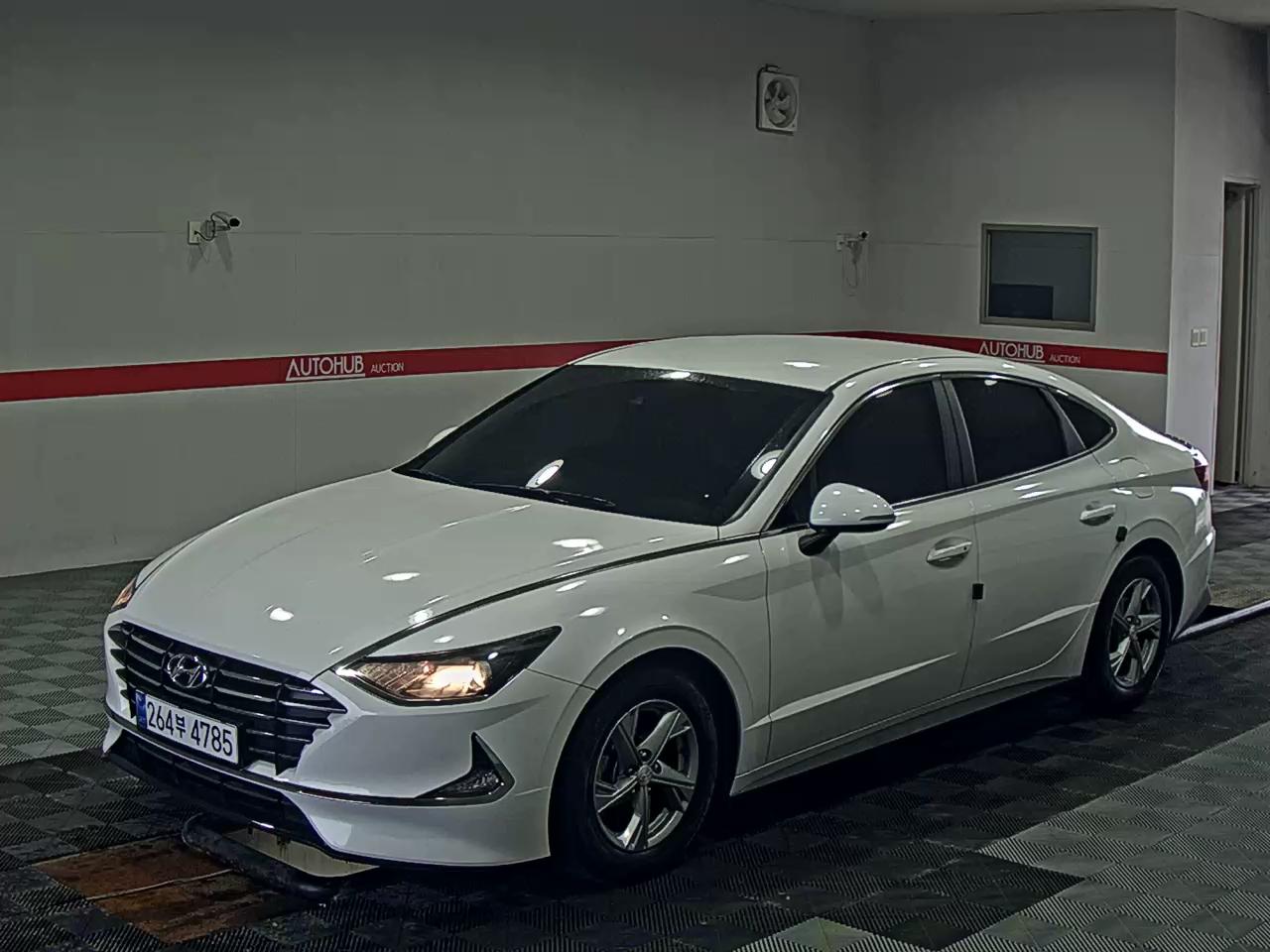 HYUNDAI SONATA (DN8) RENTAL CAR