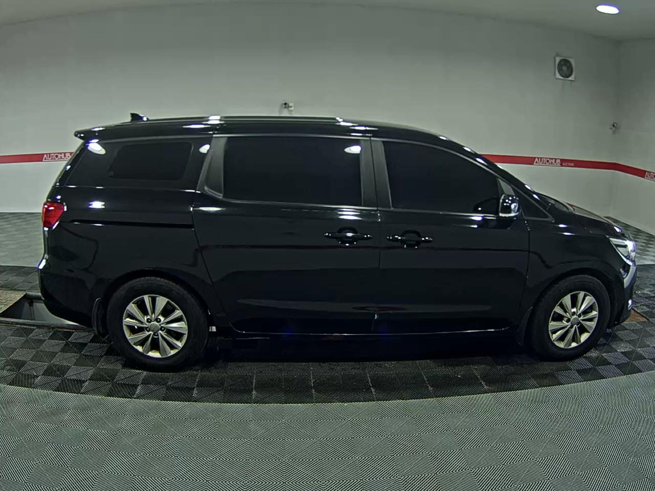 2016 - kia carnival