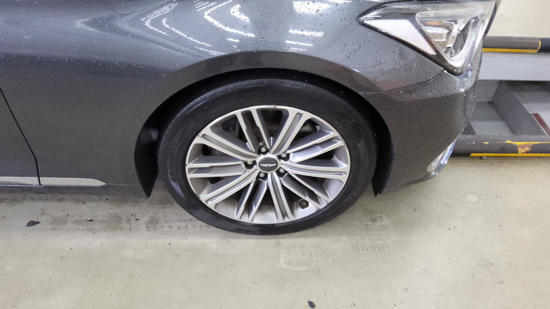 2017 - genesis g80