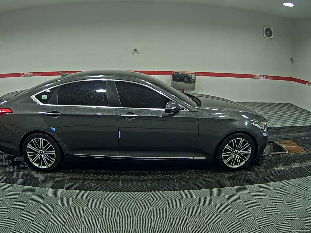 2017 - genesis g80