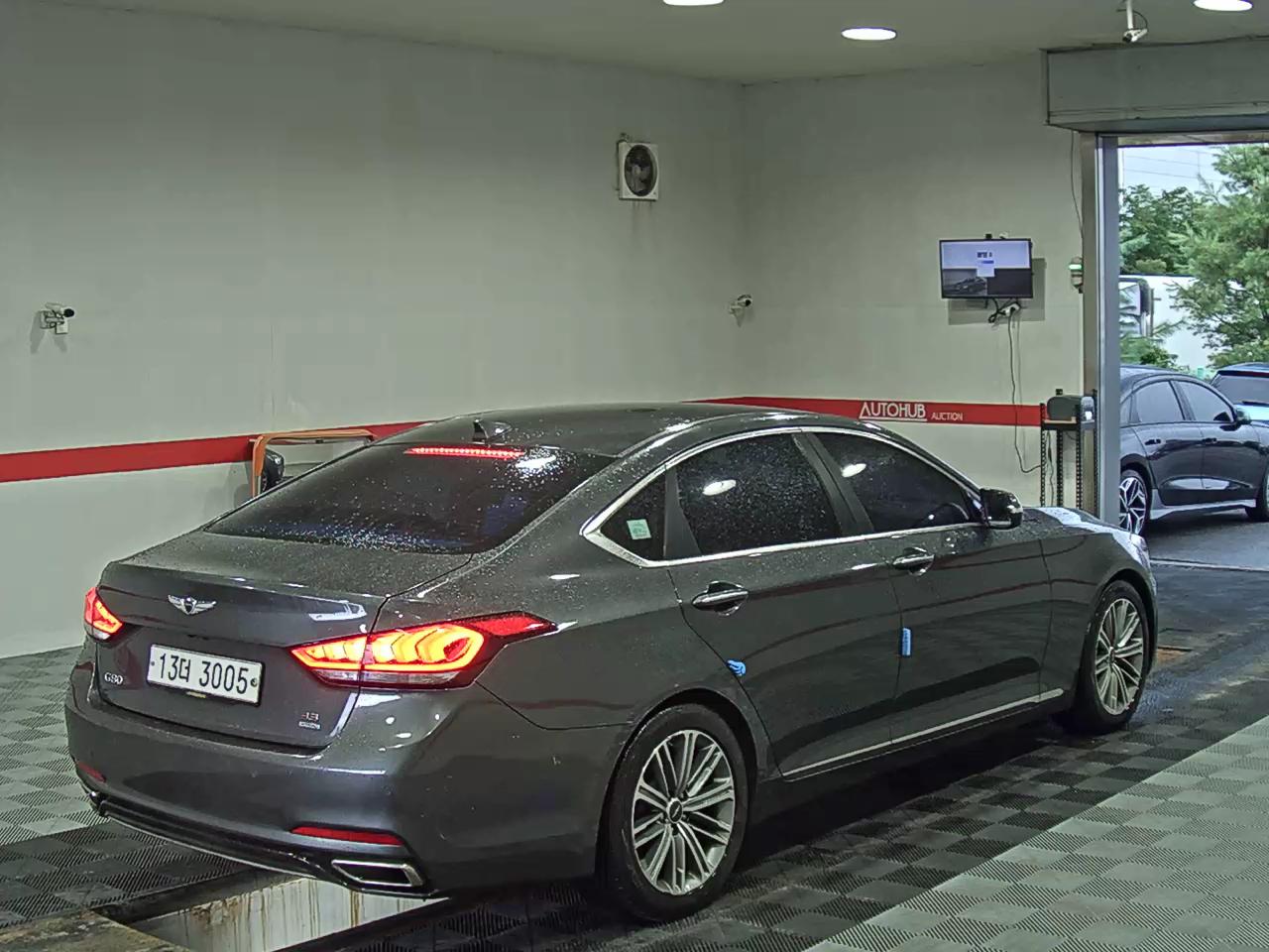 2017 - genesis g80