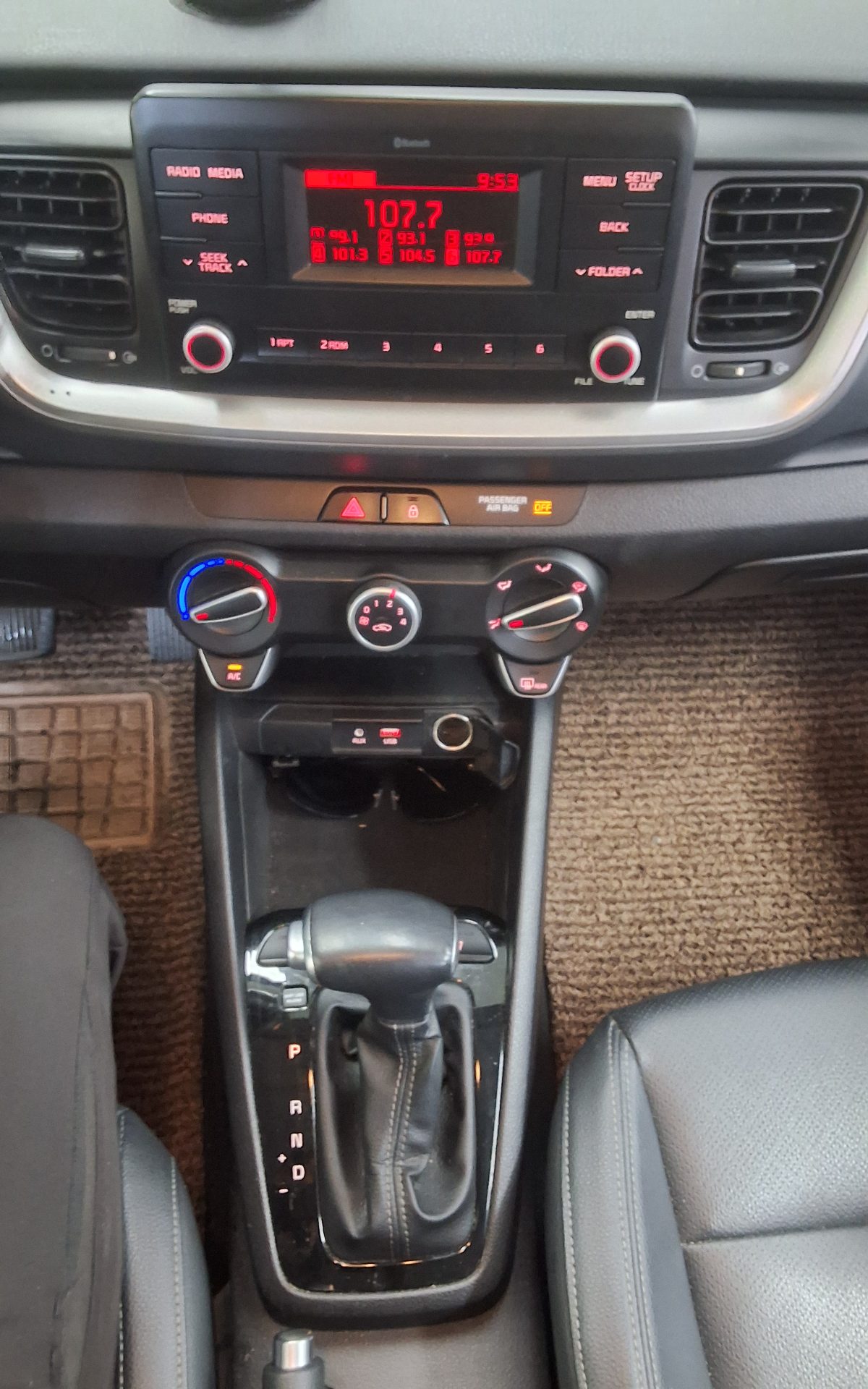 2018 - kia stonic