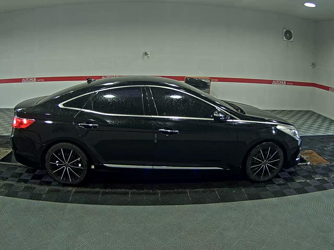 2012 - hyundai grandeur