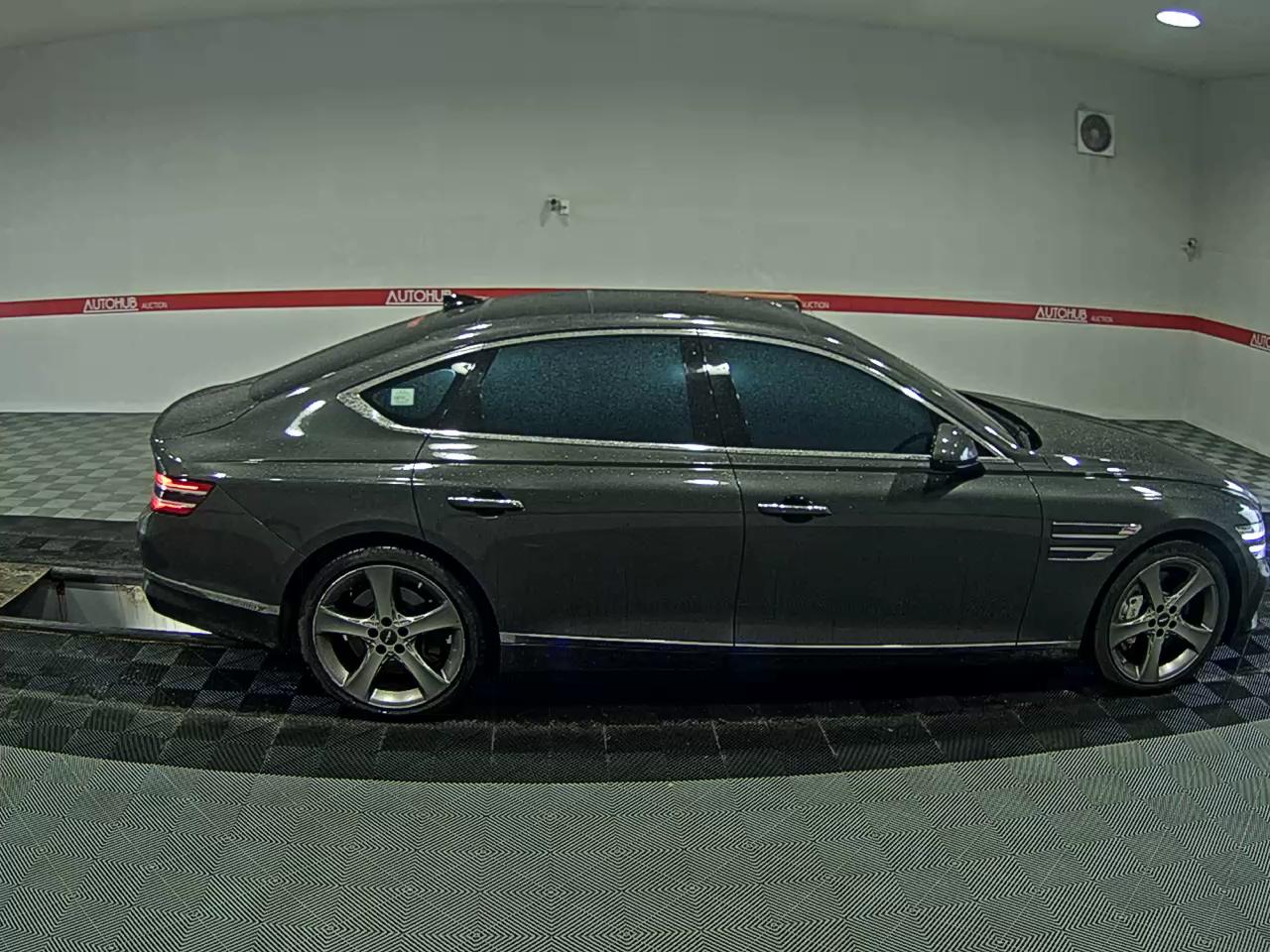 2022 - genesis g80