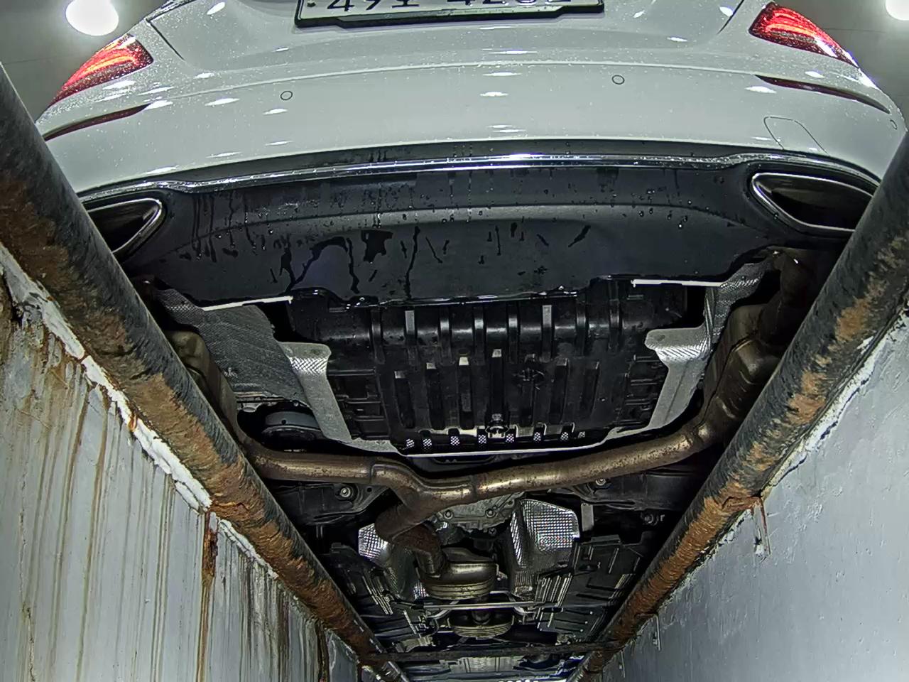 2019 - mercedes-benz e300