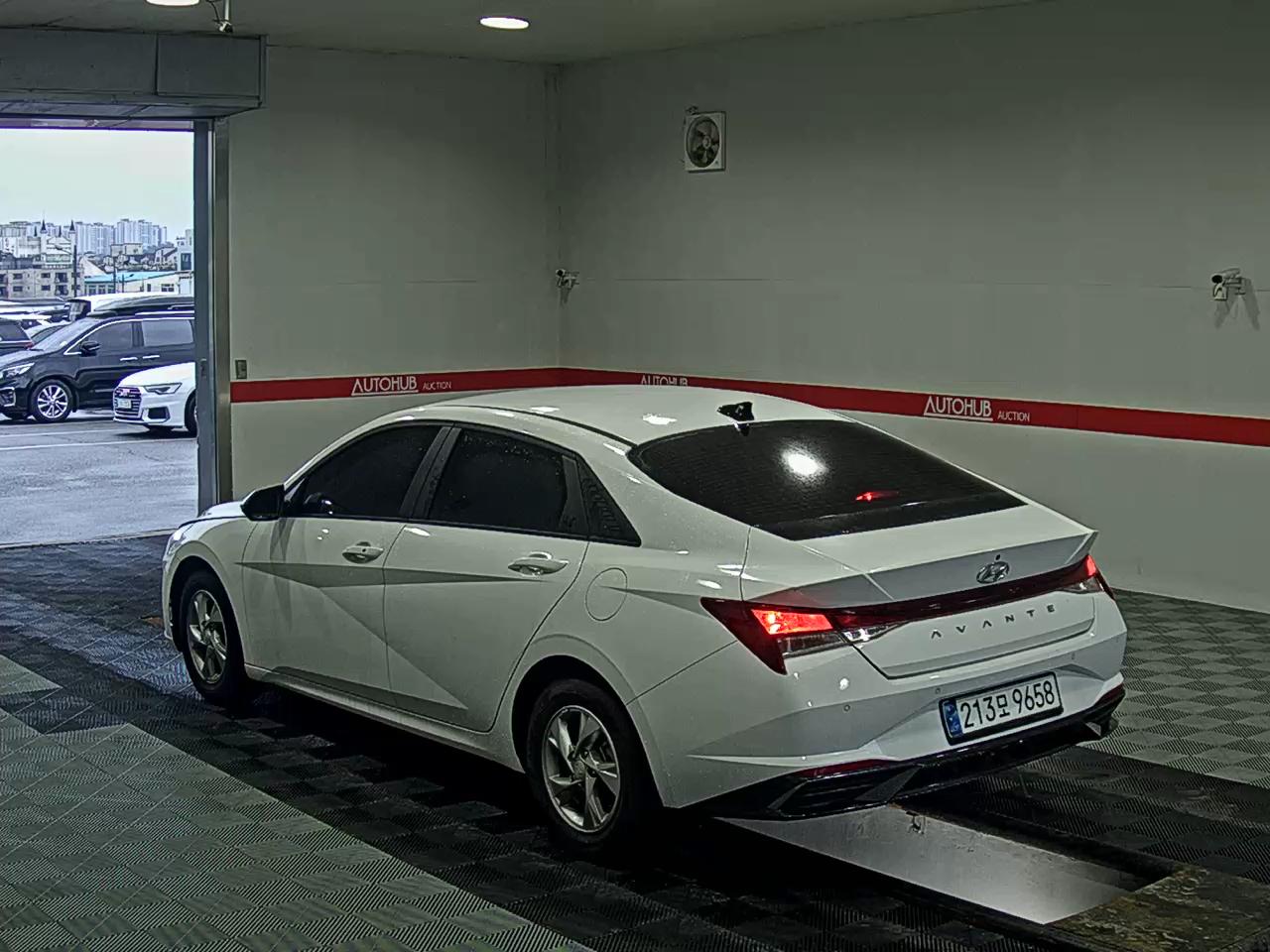 2023 - hyundai avante