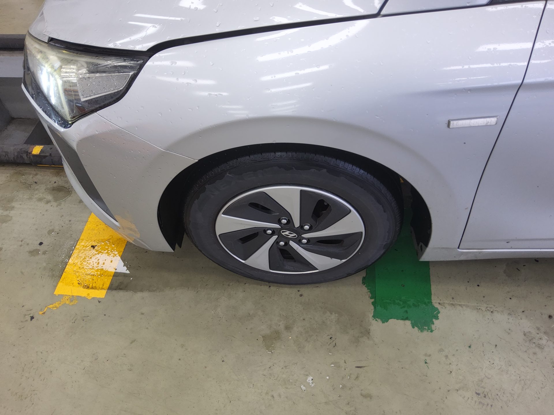 2017 - hyundai ioniq