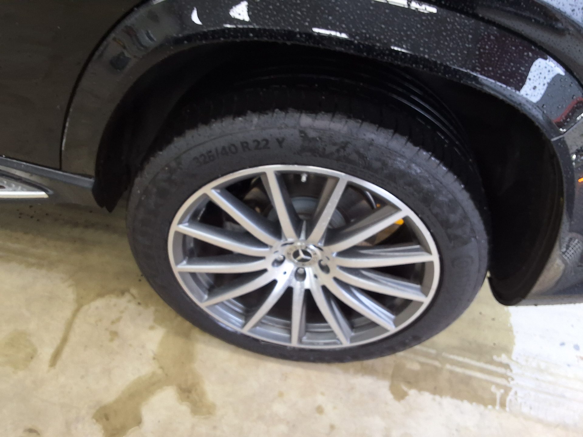 Mercedes-Benz Gls 450D 2024 — صورة 19